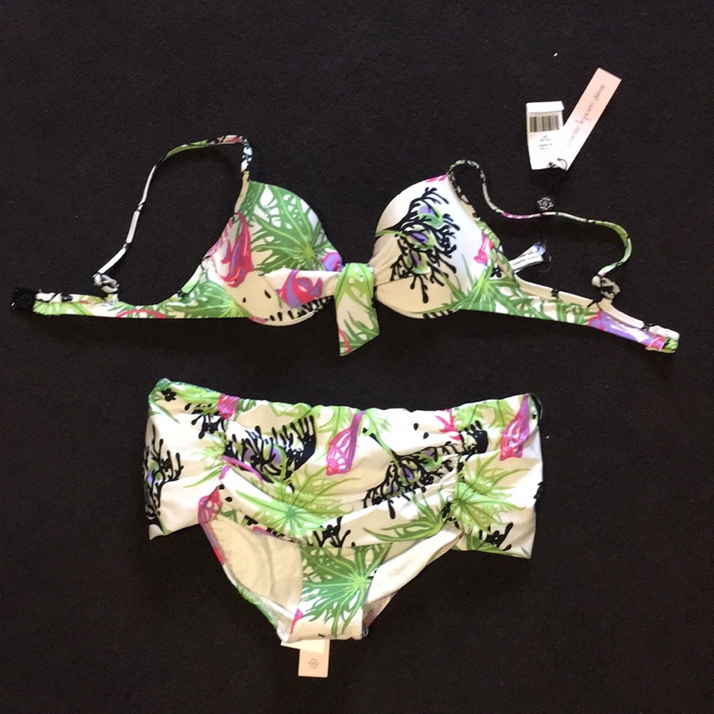 Nanette Le pore bikini set